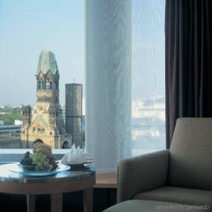 Отель Swissôtel Berlin Германия, Берлин - 2 отзыва об отеле, цены и фото номеров - забронировать отель Swissôtel Berlin онлайн комната для гостей
