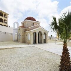 Отель Club St George Resort парковка