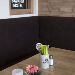 Отель Bm Bavaria Motel Munich-Freiham Мюнхен бассейн