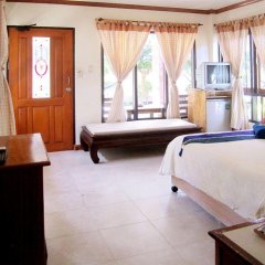 Отель Sunset Beach Villas Таиланд, Ко-Пханган - отзывы, цены и фото номеров - забронировать отель Sunset Beach Villas онлайн комната для гостей
