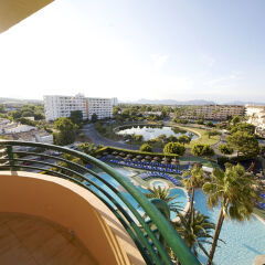 Отель Aparthotel Alcúdia Beach балкон