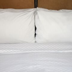 Отель Four Points By Sheraton Columbus - Polaris Колумбус сейф в номере