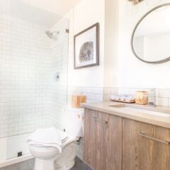 Lamphouse By Basecamp in Canmore, Canada from 217$, photos, reviews - zenhotels.com bathroom photo 2