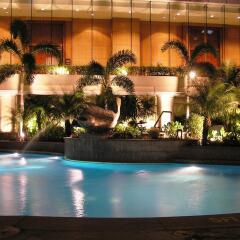 Отель Sheraton Manila Bay Филиппины, Манила - отзывы, цены и фото номеров - забронировать отель Sheraton Manila Bay онлайн бассейн фото 2