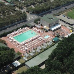 Hotel Quadrifoglio - Quadrifoglio Village Понтеканьяно спортивное сооружение