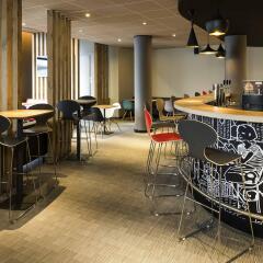 Отель ibis Gent Centrum St-Baafs Kathedraal Бельгия, Гент - отзывы, цены и фото номеров - забронировать отель ibis Gent Centrum St-Baafs Kathedraal онлайн гостиничный бар