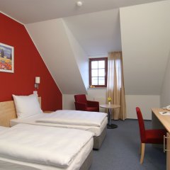 Hotel Chvalska Tvrz in Prague, Czech Republic from 114$, photos, reviews - zenhotels.com guestroom