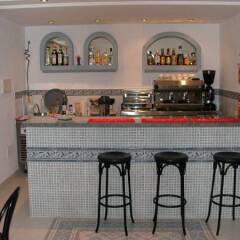 Отель Hostal Roig гостиничный бар