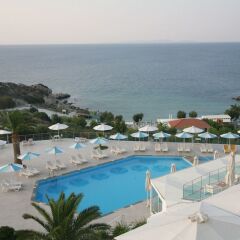 Отель Princessa Riviera Resort бассейн