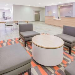 Отель Microtel Inn & Suites by Wyndham Cuauhtemoc интерьер отеля