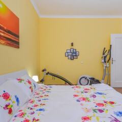Апартаменты FM Deluxe 2-BDR Apartment - Sweet Home София комната для гостей фото 4