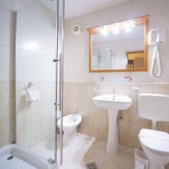 Perla D'oro Hotel in Timisoara, Romania from 72$, photos, reviews - zenhotels.com bathroom