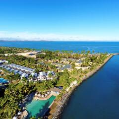 Отель Sheraton Denarau Villas Фиджи, Вити-Леву - отзывы, цены и фото номеров - забронировать отель Sheraton Denarau Villas онлайн пляж фото 2