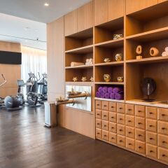 Отель SLS LUX Brickell фитнесс-зал