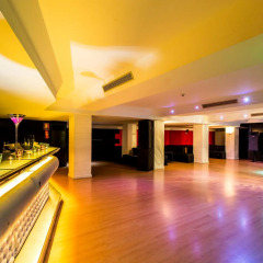 Отель Leonardo Hotel Granada Испания, Гранада - отзывы, цены и фото номеров - забронировать отель Leonardo Hotel Granada онлайн парковка