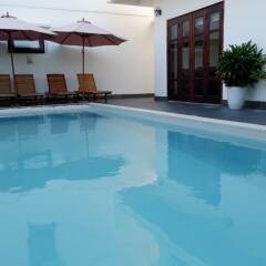 Отель Hoi An Lotus Aroma Villa бассейн