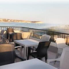 Отель Port View Guesthouse гостиничный бар