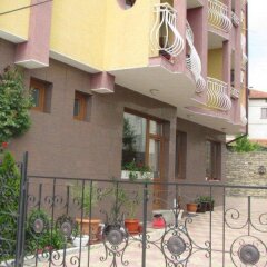 Отель Family Hotel Denica Болгария, Аврен - отзывы, цены и фото номеров - забронировать отель Family Hotel Denica онлайн парковка