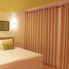 Отель Thilhara Days Inn Шри-Ланка, Коломбо - отзывы, цены и фото номеров - забронировать отель Thilhara Days Inn онлайн комната для гостей фото 3