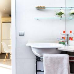 Отель Feelathome Vila Apartment Испания, Барселона - отзывы, цены и фото номеров - забронировать отель Feelathome Vila Apartment онлайн ванная