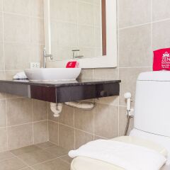 Отель ZEN Rooms Chaofa East Road ванная фото 2