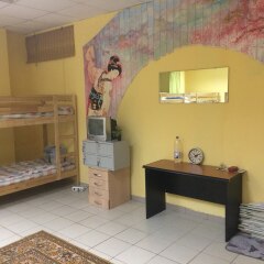 Хостел Frends Forever Кровать в мужском общем номере с двухъярусными кроватями