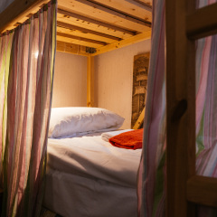 Hostel Five Кровать в женском общем номере двухъярусные кровати фото 2
