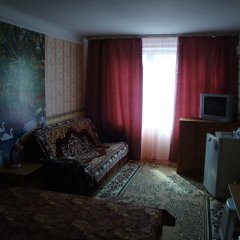 Бриз в Щёлкино 4 отзыва об отеле, цены и фото номеров - забронировать гостиницу Бриз онлайн комната для гостей фото 3