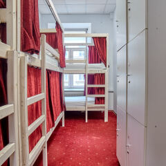 и Хостел Centeral Hotel & Hostel Кровать в общем номере с двухъярусными кроватями фото 9