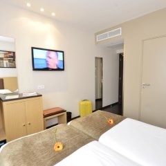 Source Hotel in Paris, France from 171$, photos, reviews - zenhotels.com room amenities
