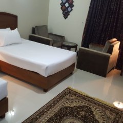 Crown Inn Пакистан, Карачи - отзывы, цены и фото номеров - забронировать отель Crown Inn онлайн