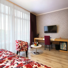 City Park Hotel in Chisinau, Moldova from 87$, photos, reviews - zenhotels.com guestroom photo 3