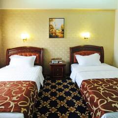 Отель Cron Palace Tbilisi 4* Стандартный номер фото 12