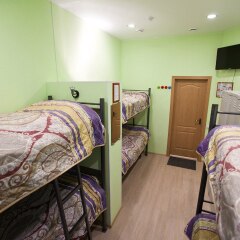 Хостел Северная Звезда Кровать в женском общем номере с двухъярусной кроватью