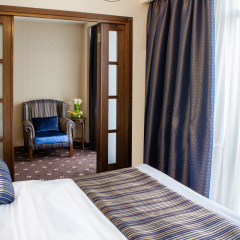 Laerton Hotel Tbilisi 4* Люкс с различными типами кроватей