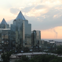 Гостиница Хостел Samal Almaty Казахстан, Алматы - отзывы, цены и фото номеров - забронировать гостиницу Хостел Samal Almaty онлайн балкон