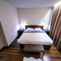 Hotel Dvin сейф в номере