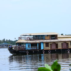 Sreekrishna 2 Bedroom Private Houseboat Hotel in Alleppey, India from 218$, photos, reviews - zenhotels.com outdoors photo 2