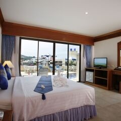 Отель Jiraporn Hill Resort 3* Улучшенный номер с разными типами кроватей фото 2
