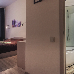 Апартаменты Apartments on Lebedeva 10V Улучшенный номер фото 2