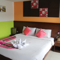 Green Harbor Patong Hotel 2* Стандартный номер фото 27