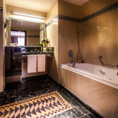 L'Hotel du Collectionneur Arc de Triomphe 5* Улучшенный номер разные типы кроватей фото 8