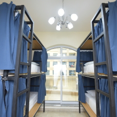 Отель Backpacker 16 Accommodation Кровать в мужском общем номере с двухъярусной кроватью фото 4