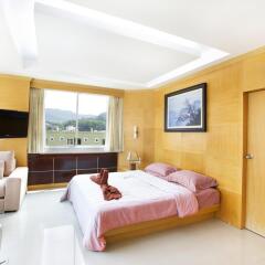 Отель Patong Eyes 3* Люкс с различными типами кроватей