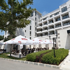 White Rock Castle Suite Hotel фото 3
