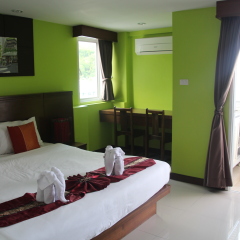 Green Harbor Patong Hotel 2* Стандартный номер фото 5
