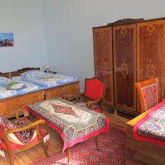 Отель Хостел Artush & Raisa B&B Армения, Гюмри - отзывы, цены и фото номеров - забронировать отель Хостел Artush & Raisa B&B онлайн развлечения