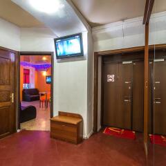 Хостел Time at the Red Gate сейф в номере