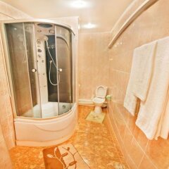 Оазис в Самаре 7 отзывов об отеле, цены и фото номеров - забронировать гостиницу Оазис онлайн Самара ванная