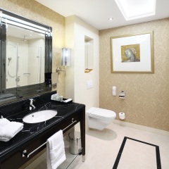 Hotel Kings Court 5* Улучшенный номер с разными типами кроватей фото 3